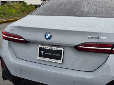 2025 BMW i5 eDrive40