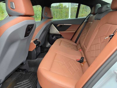 2025 BMW i5 eDrive40