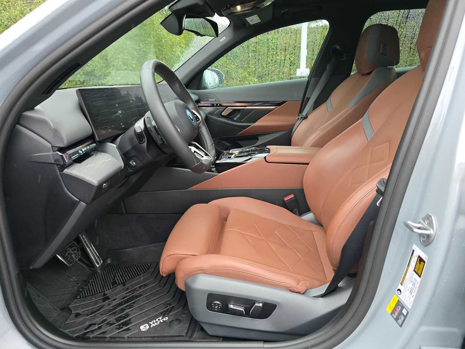 2025 BMW i5 eDrive40