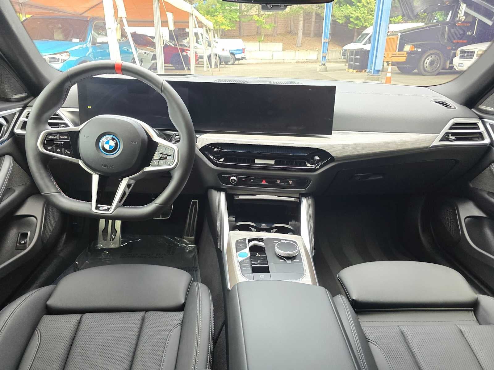 2025 BMW i4 M50