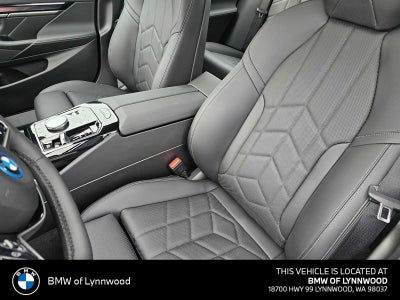 2026 BMW i5 xDrive40