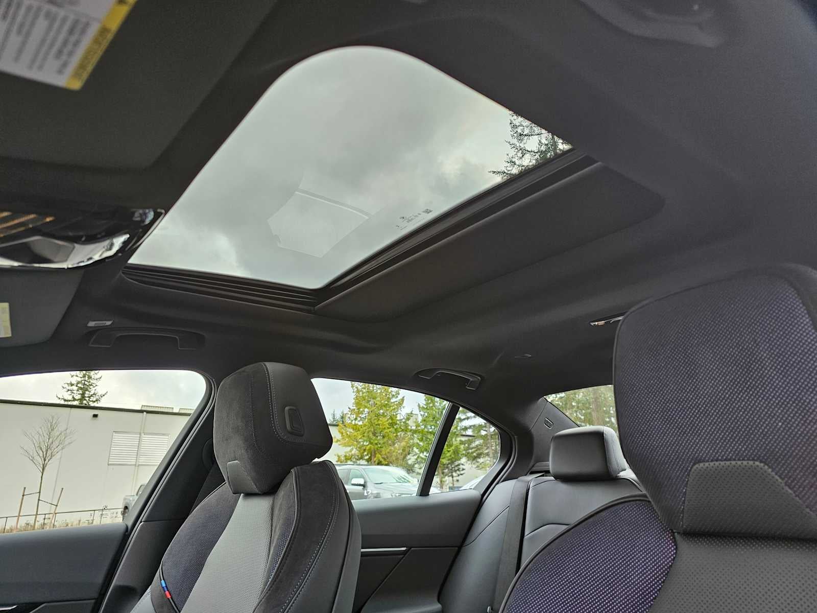 2026 BMW i5 xDrive40