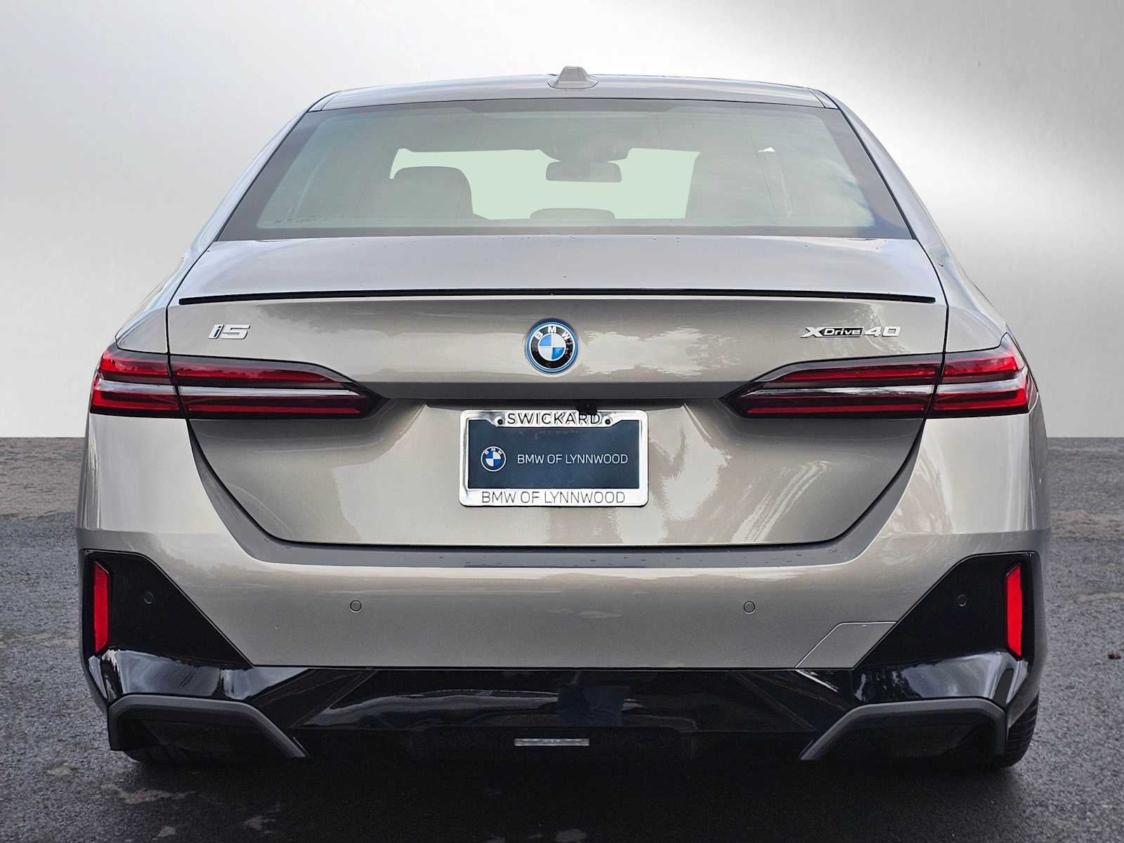 2026 BMW i5 xDrive40