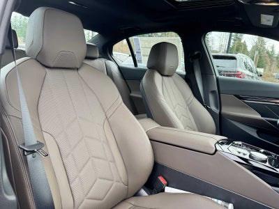 2026 BMW i5 xDrive40