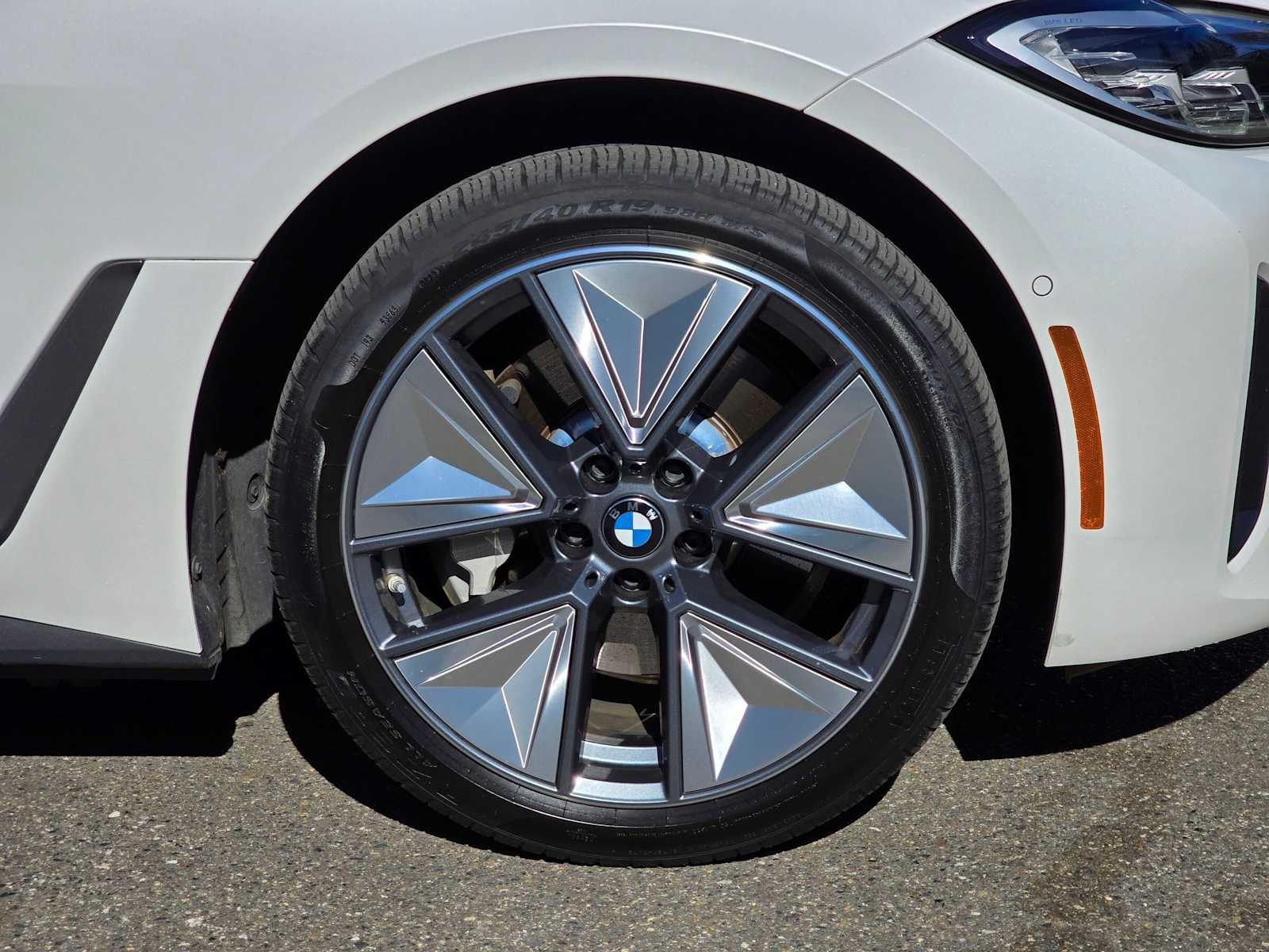 2023 BMW i4 eDrive35