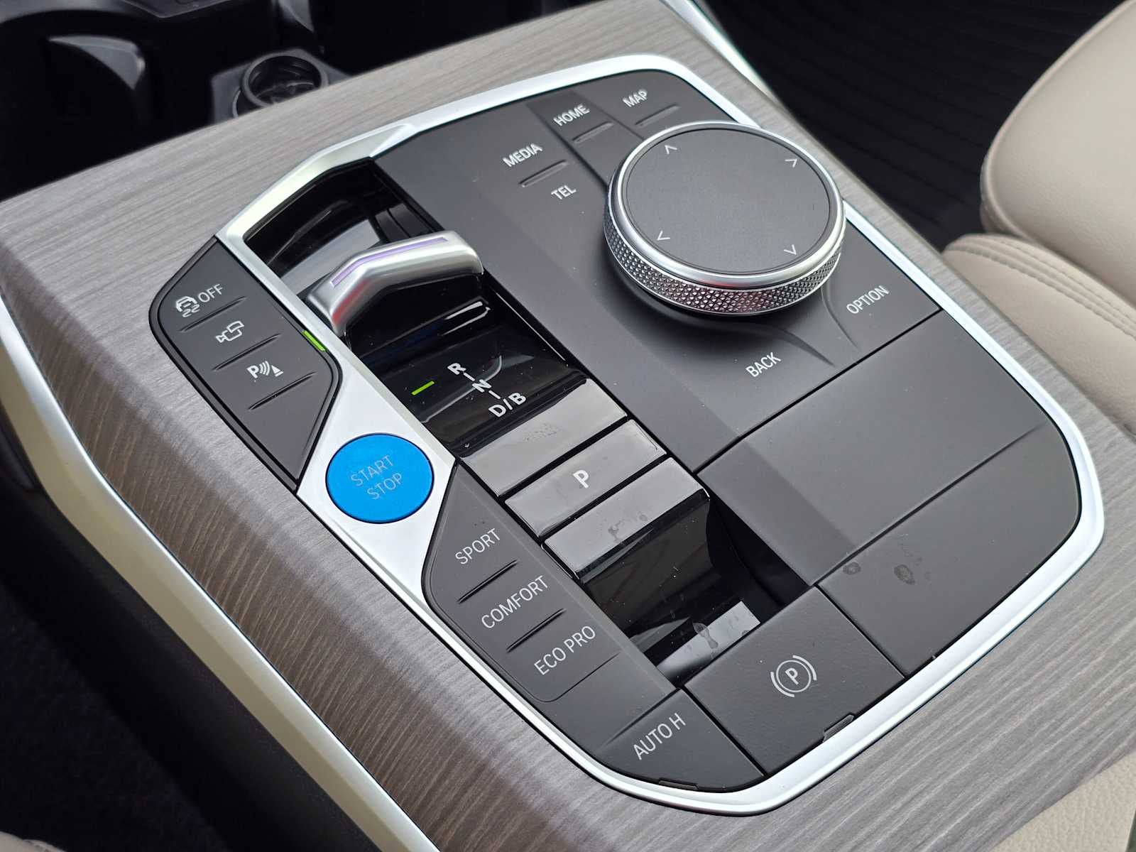 2025 BMW i4 xDrive40