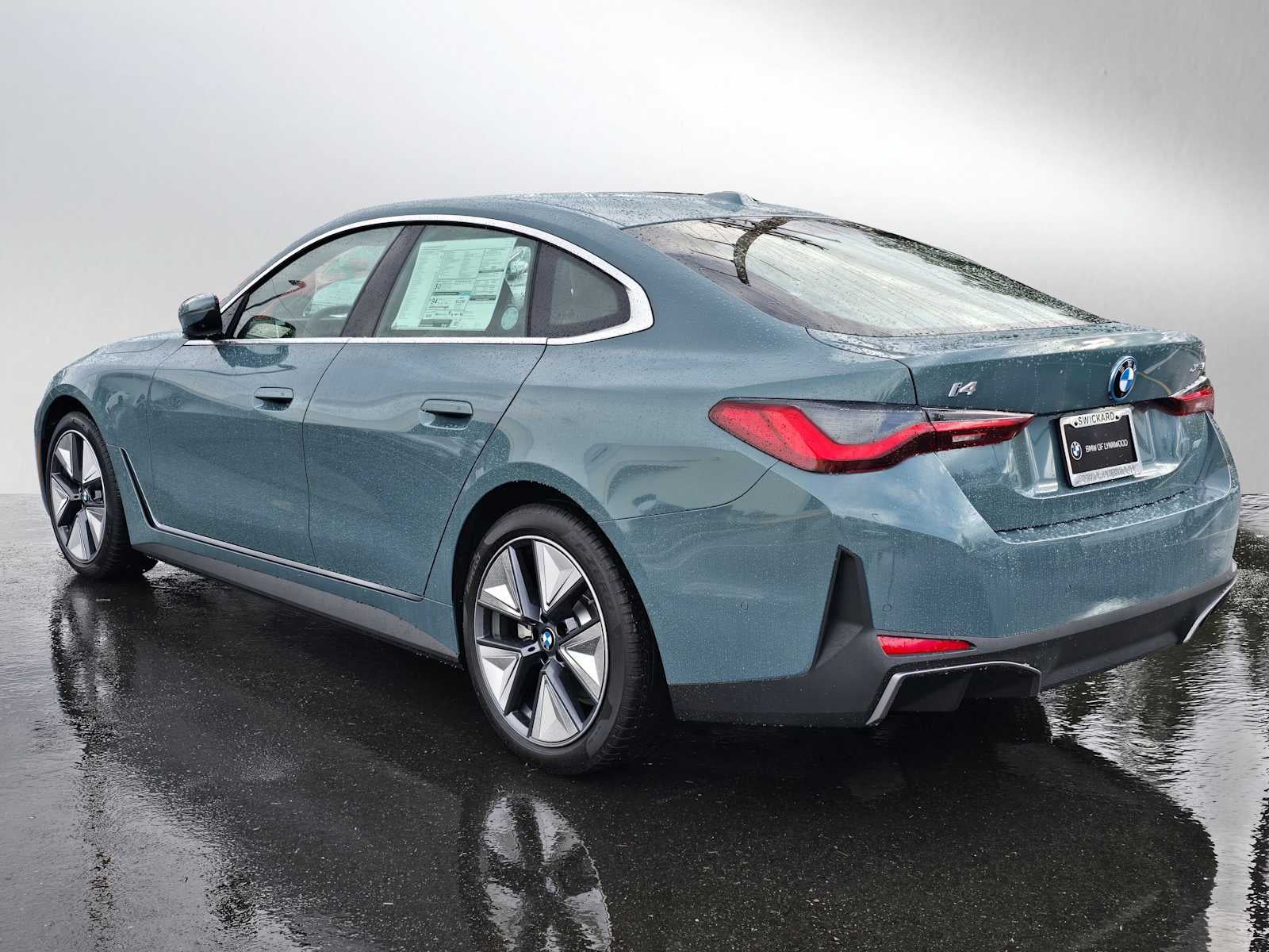 2025 BMW i4 xDrive40