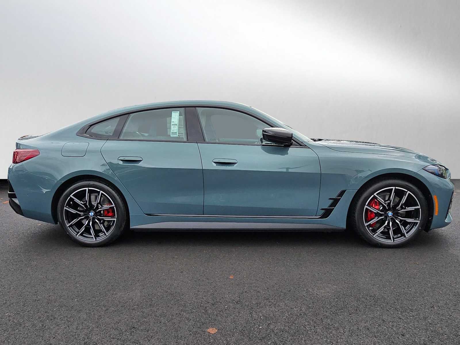 2025 BMW i4 xDrive40