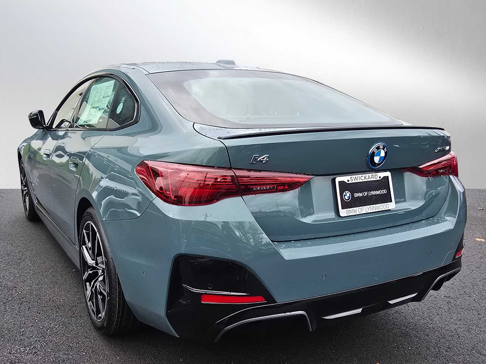 2025 BMW i4 xDrive40