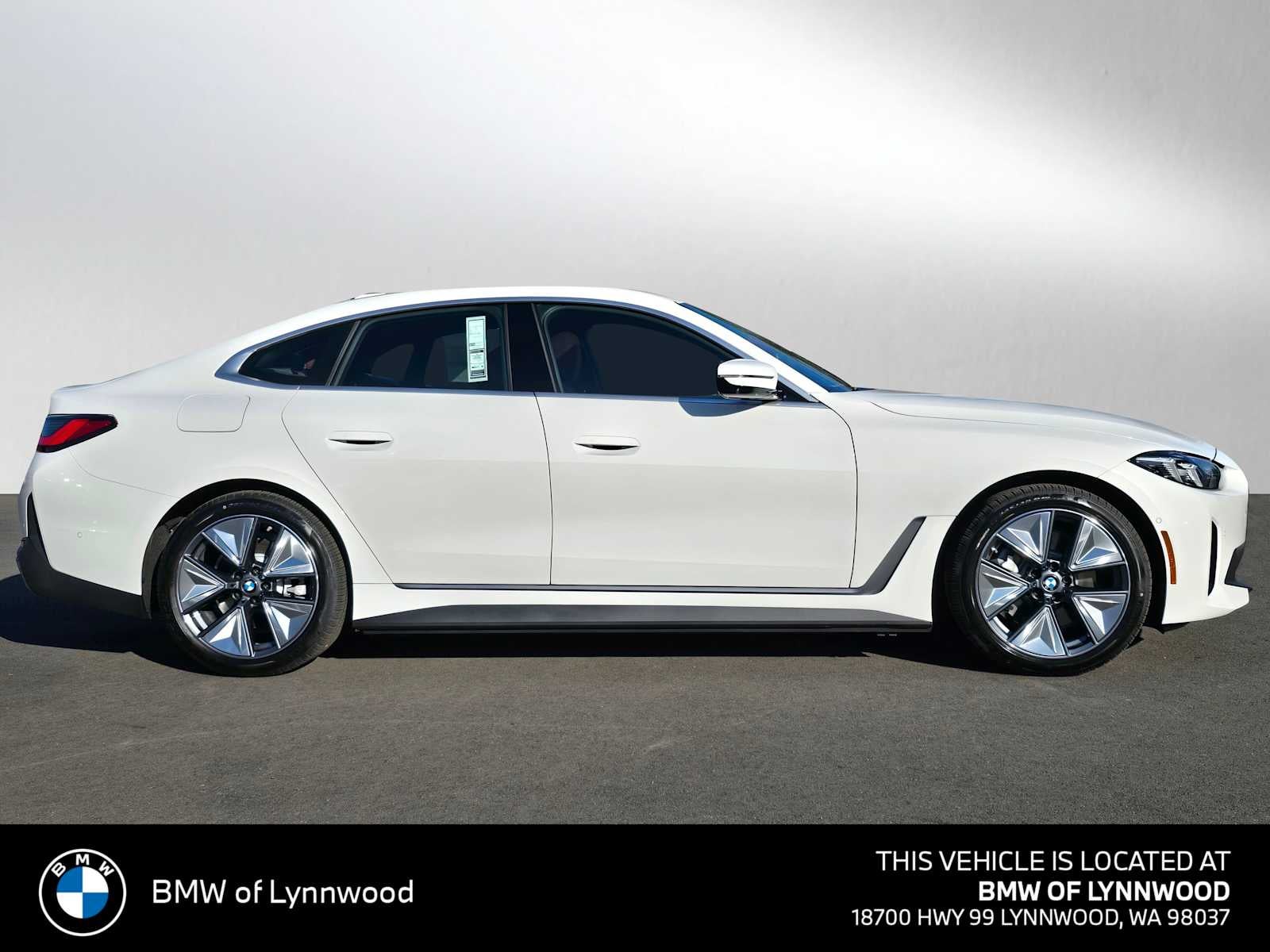 2026 BMW i4 xDrive40 xDrive40