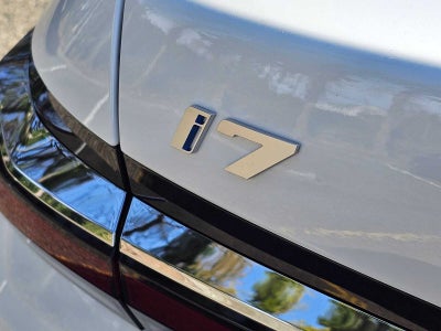 2024 BMW i7 xDrive60
