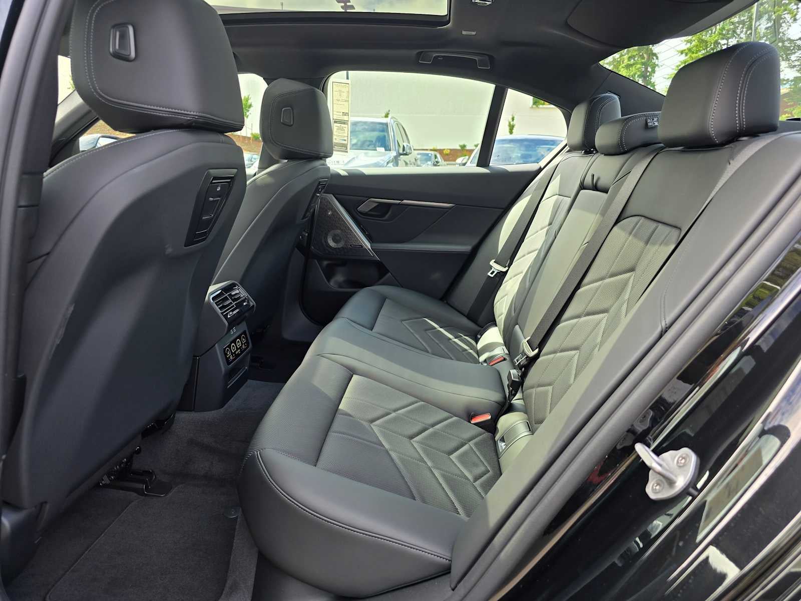 2026 BMW i5 eDrive40