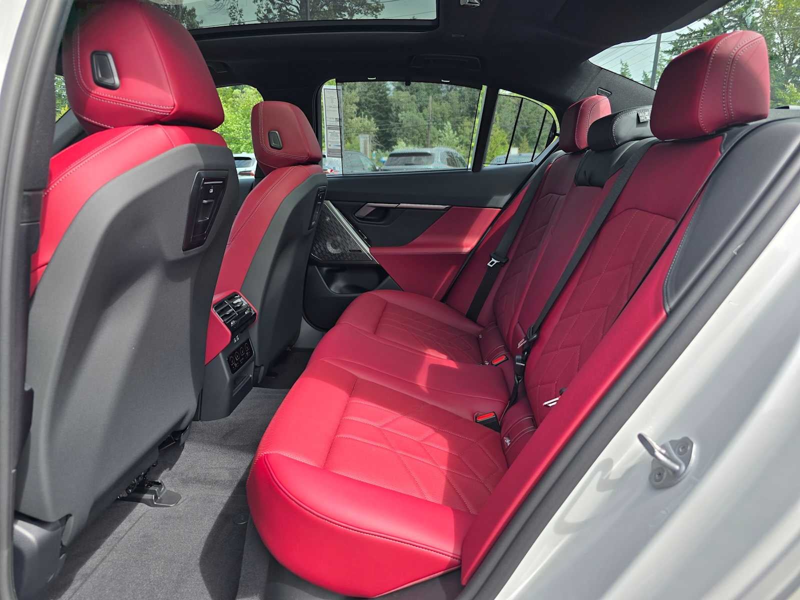 2026 BMW i5 eDrive40