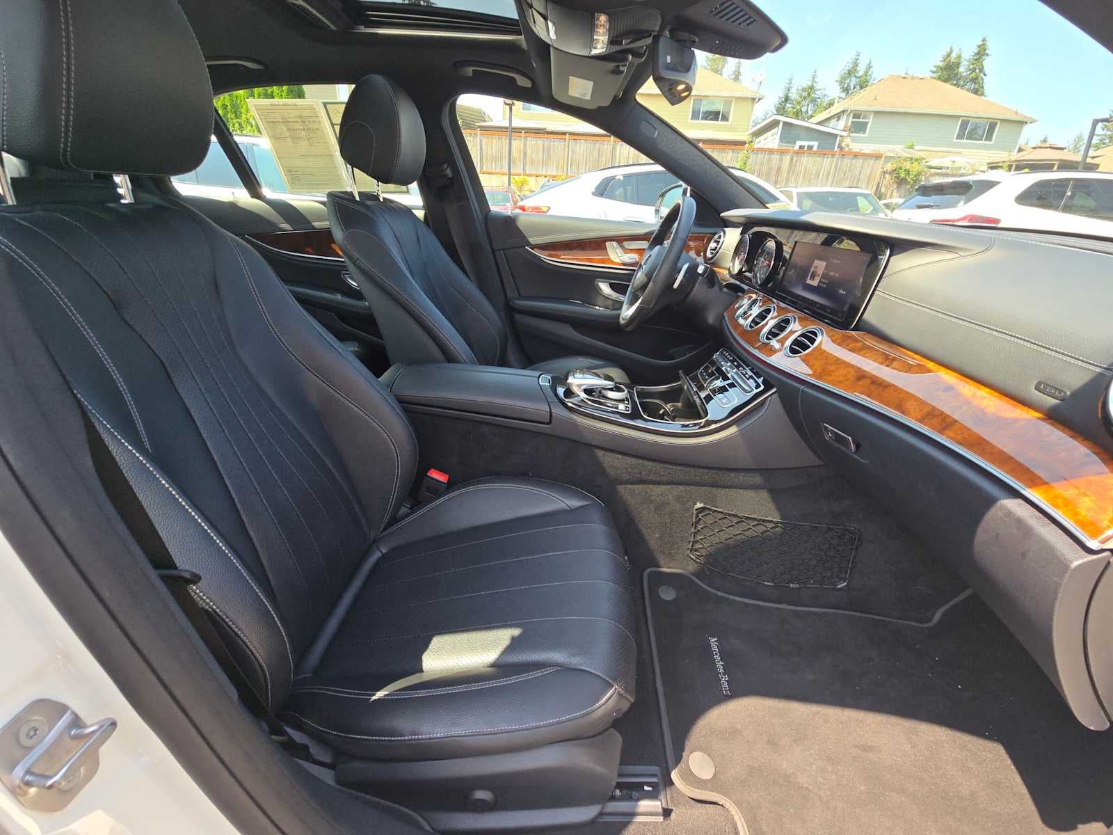 2017 Mercedes-Benz E 300 E 300 Luxury