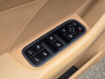 2020 Porsche Panamera 4