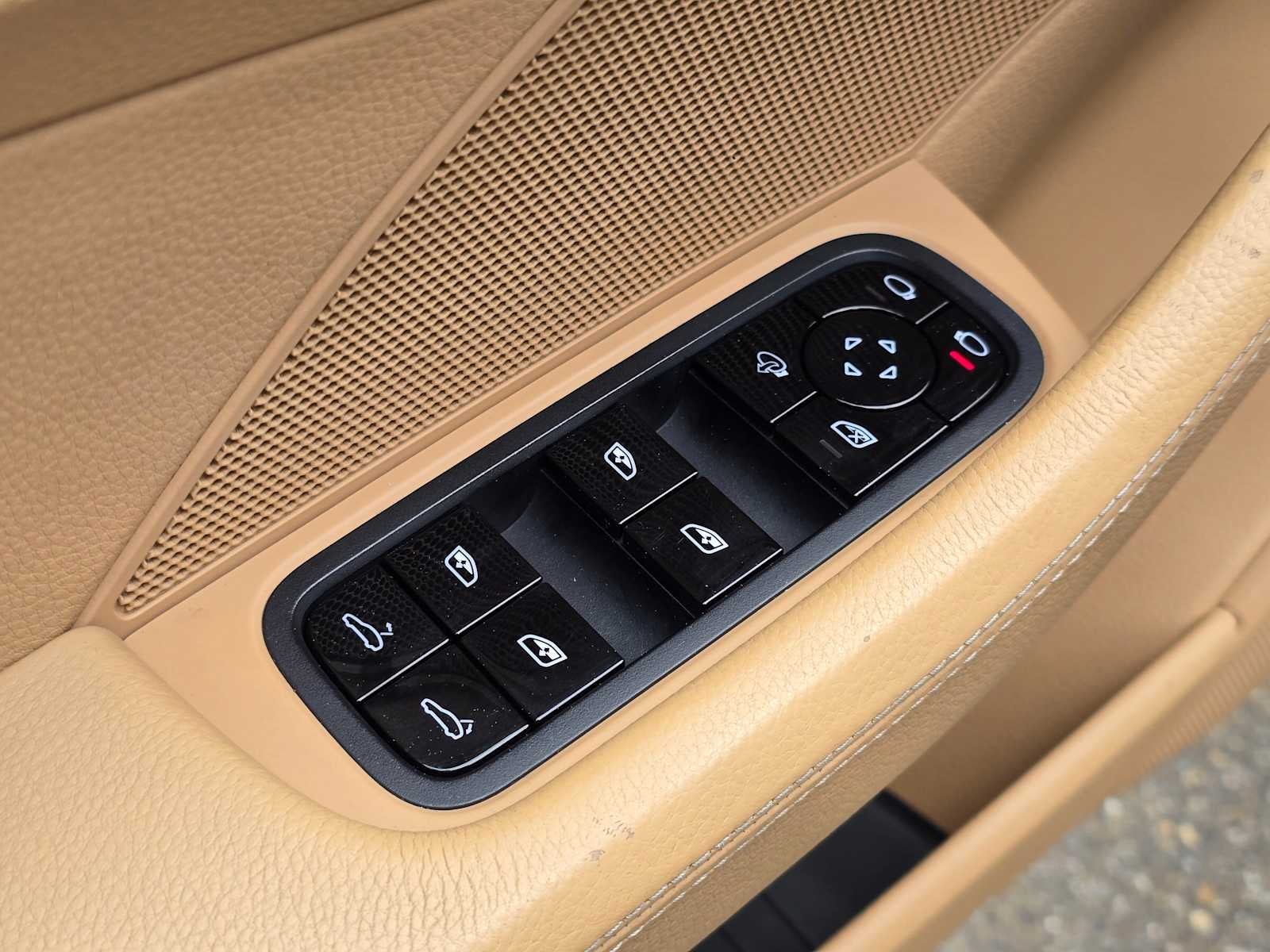 2020 Porsche Panamera 4