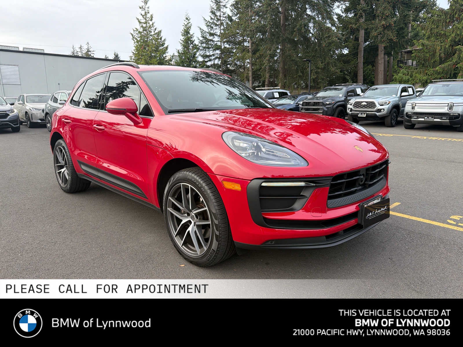 2023 Porsche Macan AWD