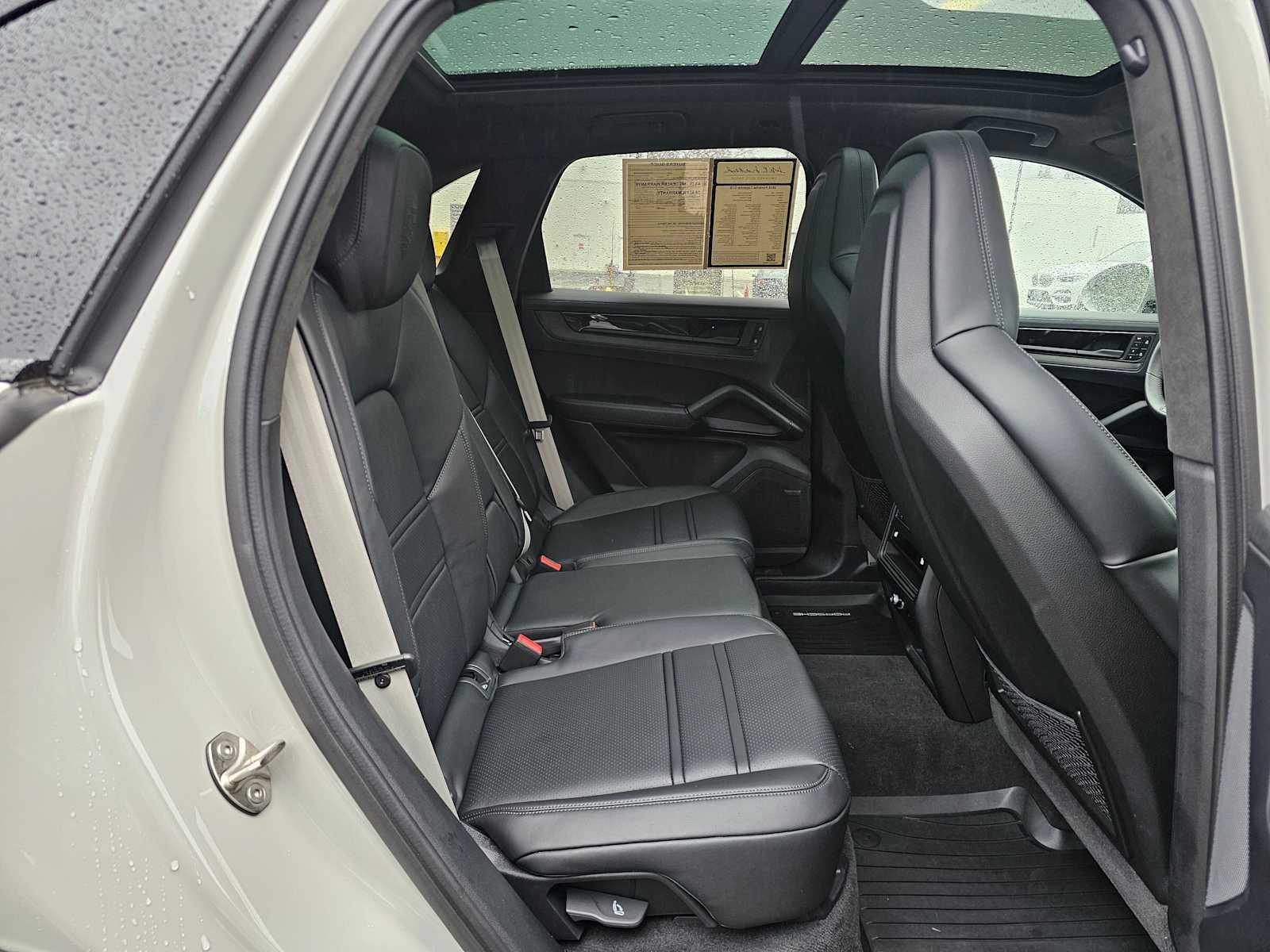 2025 Porsche Cayenne GTS