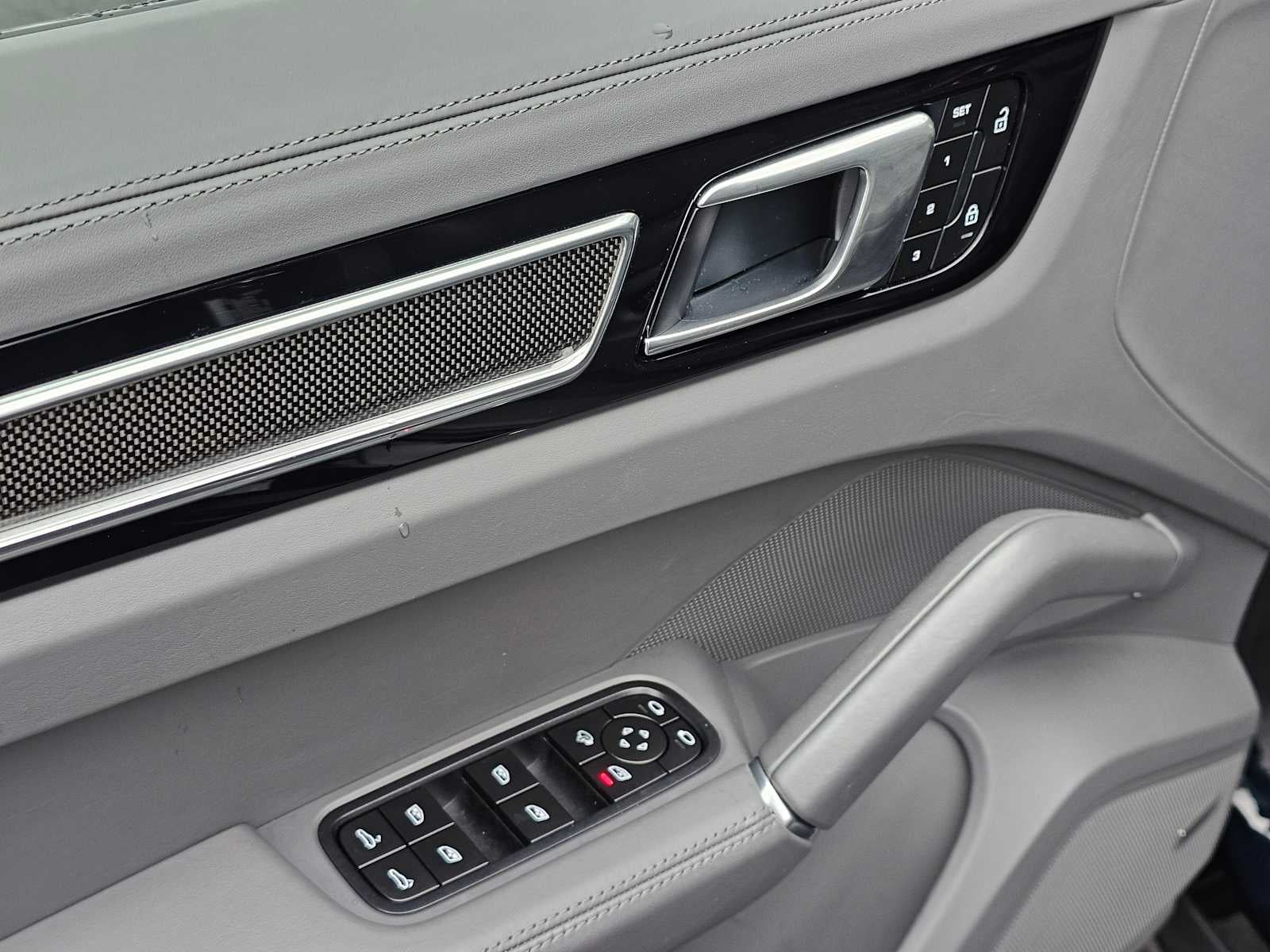 2023 Porsche Cayenne GTS