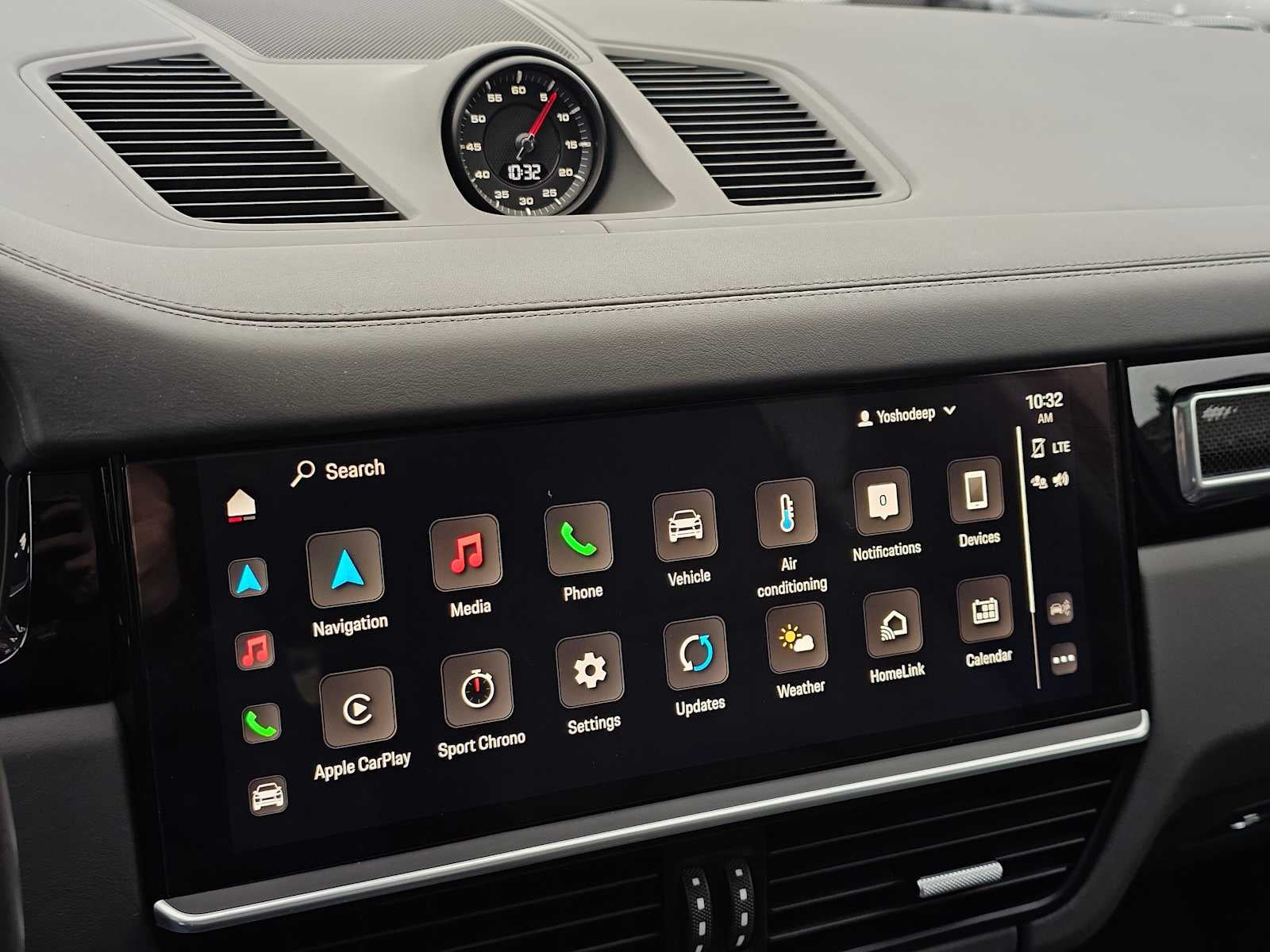 2023 Porsche Cayenne GTS