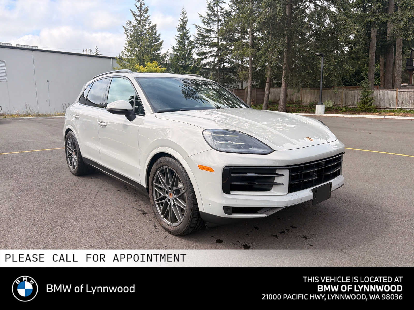 2025 Porsche Cayenne S's photo