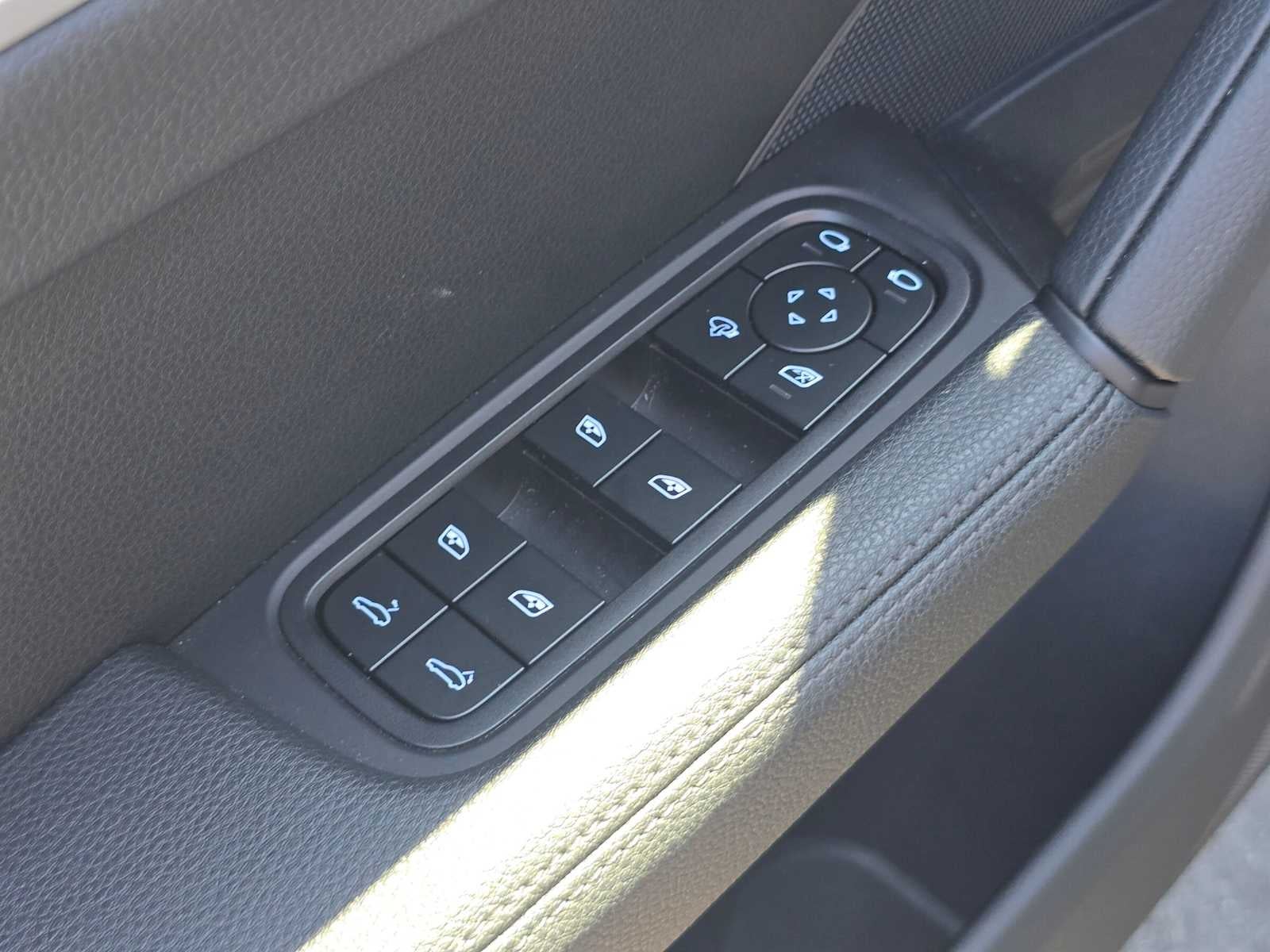 2025 Porsche Cayenne S
