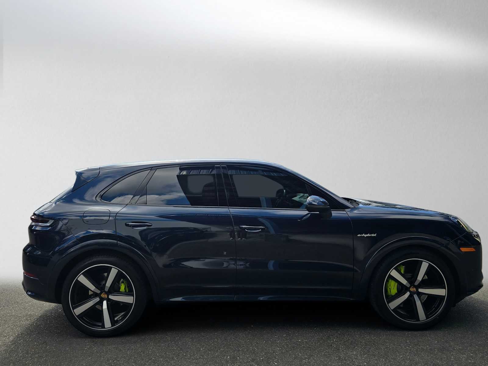 2024 Porsche Cayenne S E-Hybrid