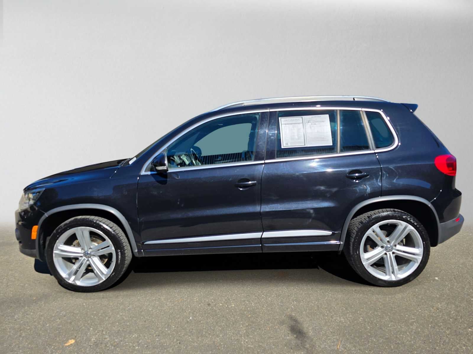 2014 Volkswagen Tiguan R-Line
