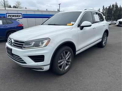 2016 Volkswagen Touareg Executive