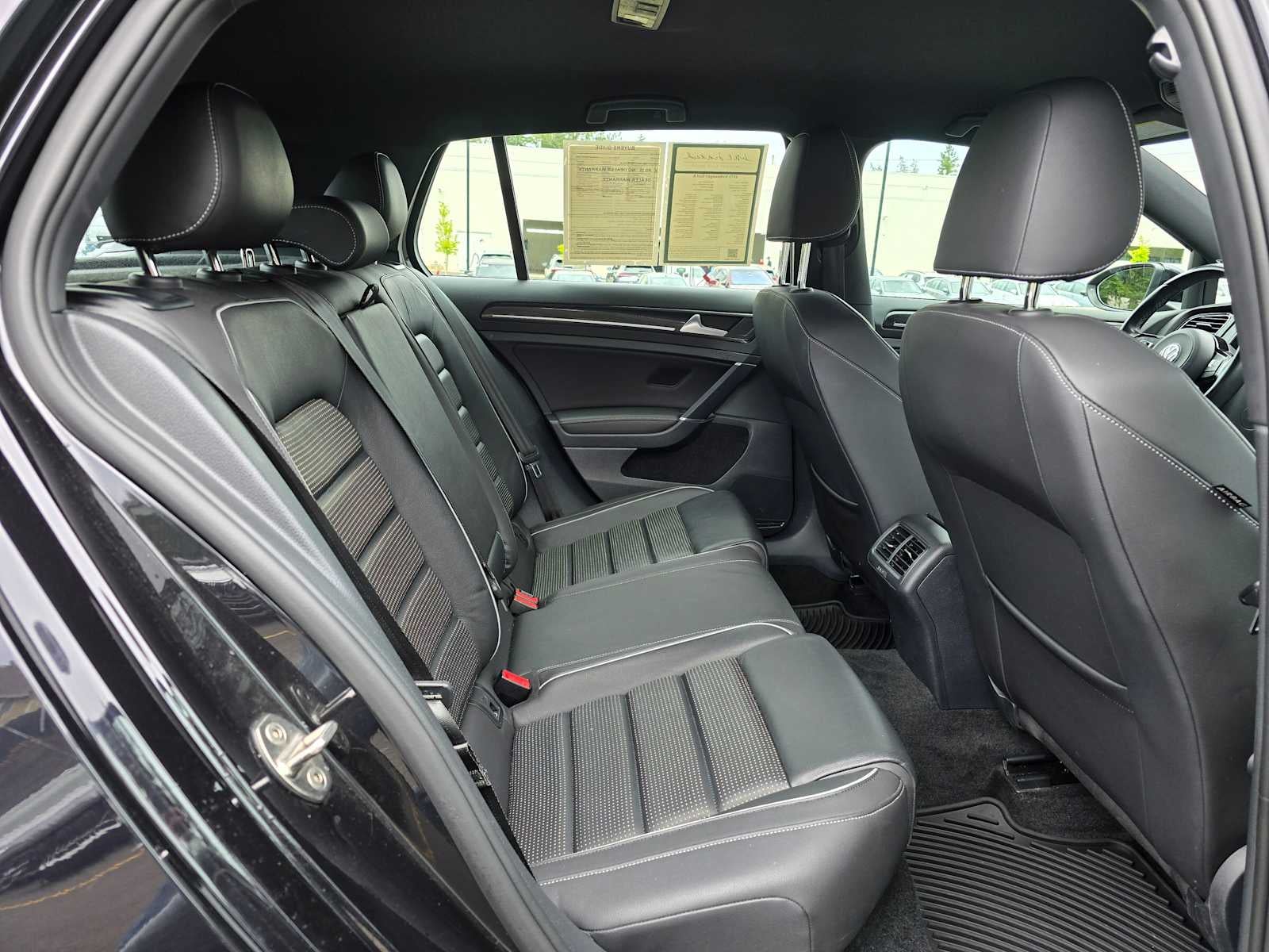 2019 Volkswagen Golf R 2.0T DSG w/DCC/Nav