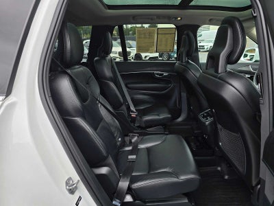 2020 Volvo XC90 Momentum