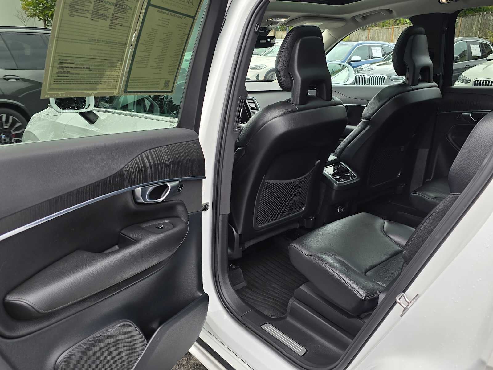 2020 Volvo XC90 Momentum