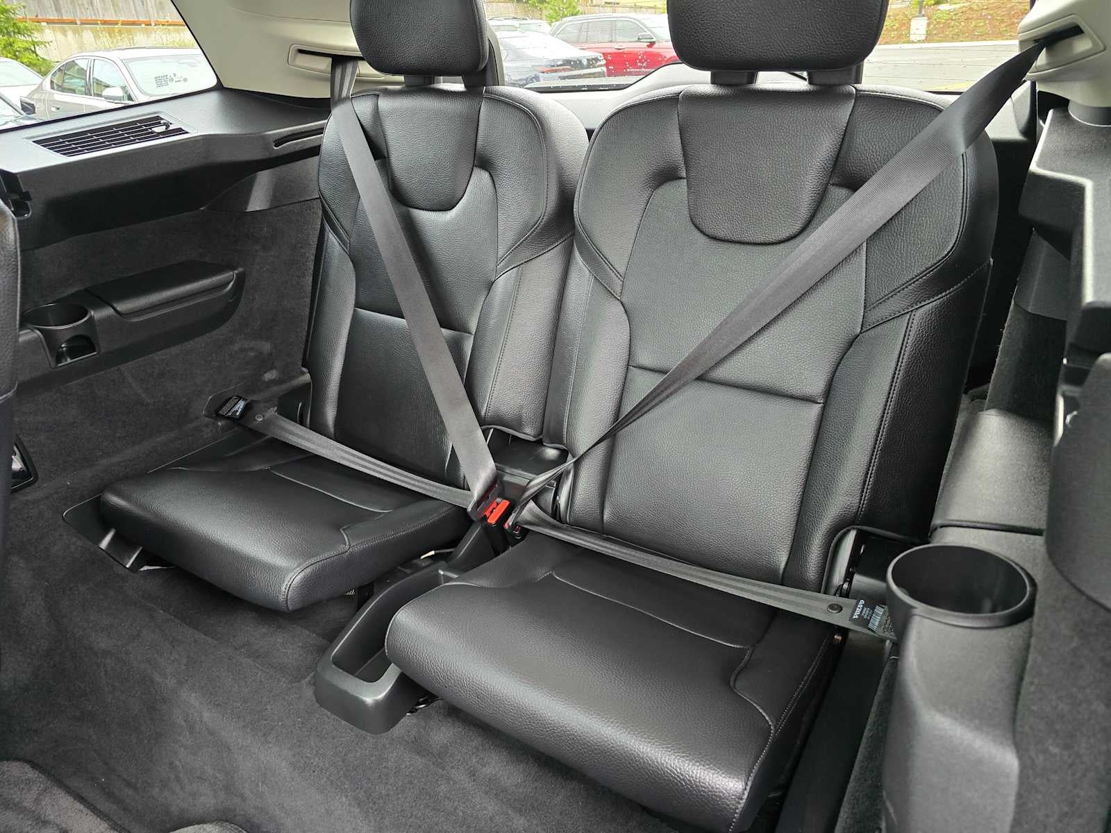 2020 Volvo XC90 Momentum