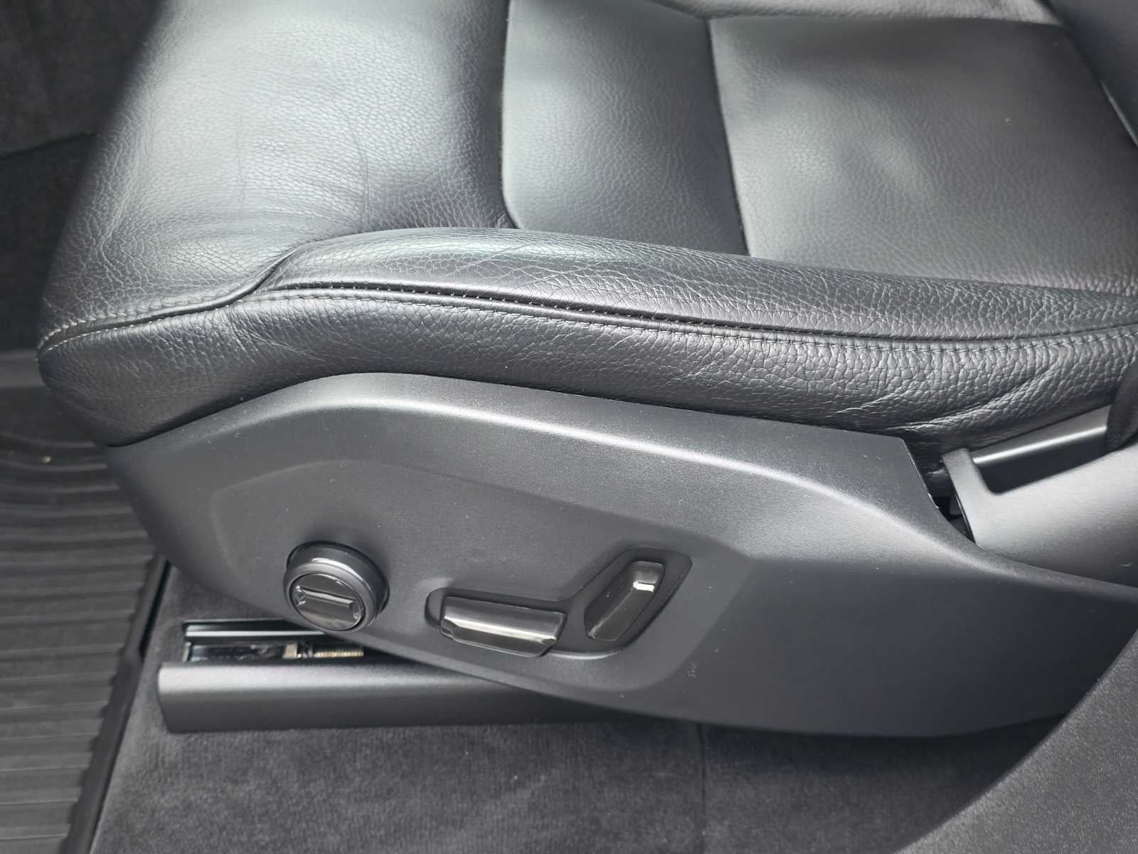 2020 Volvo XC90 Momentum