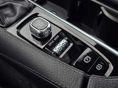 2020 Volvo XC90 Momentum