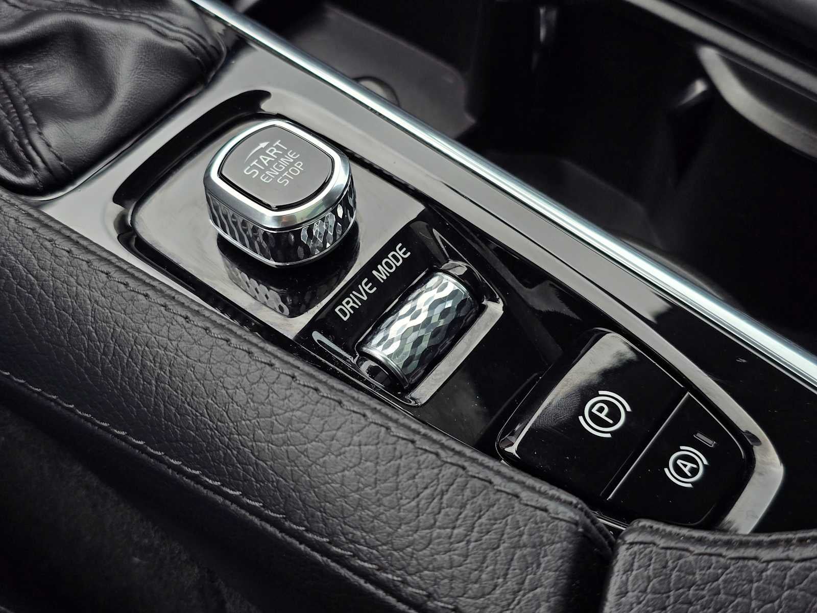 2020 Volvo XC90 Momentum
