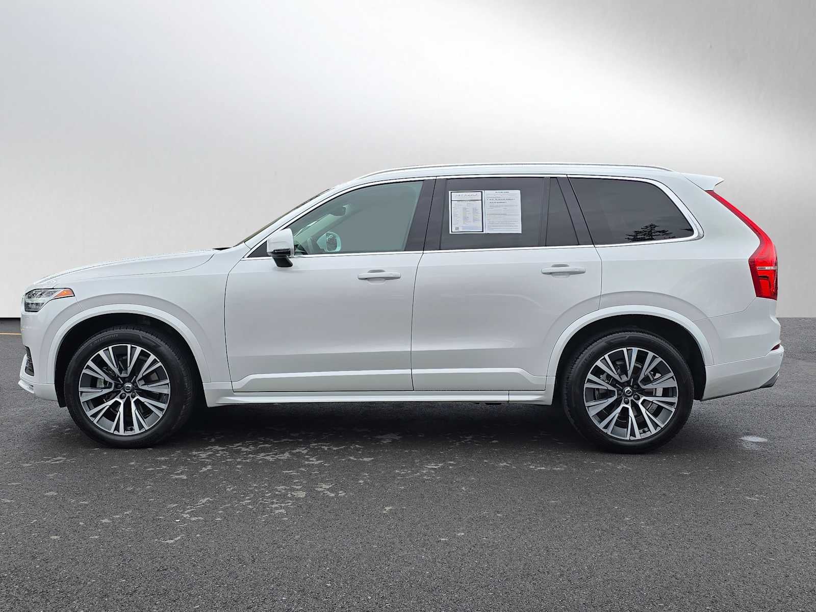 2020 Volvo XC90 Momentum