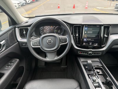 2020 Volvo XC60 Momentum