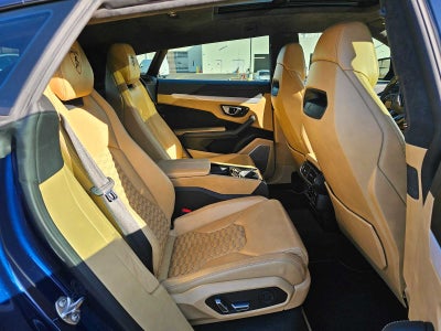 2019 Lamborghini Urus AWD