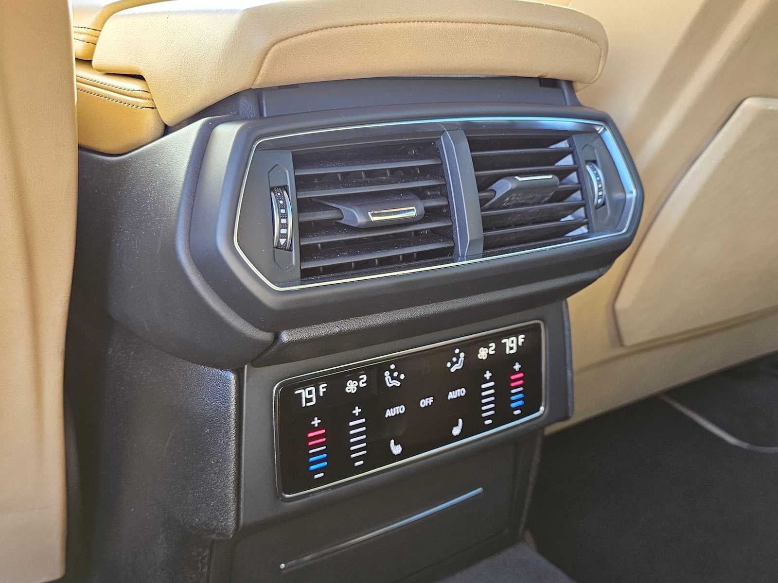 2019 Lamborghini Urus AWD