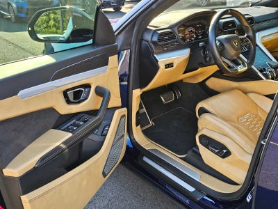 2019 Lamborghini Urus AWD