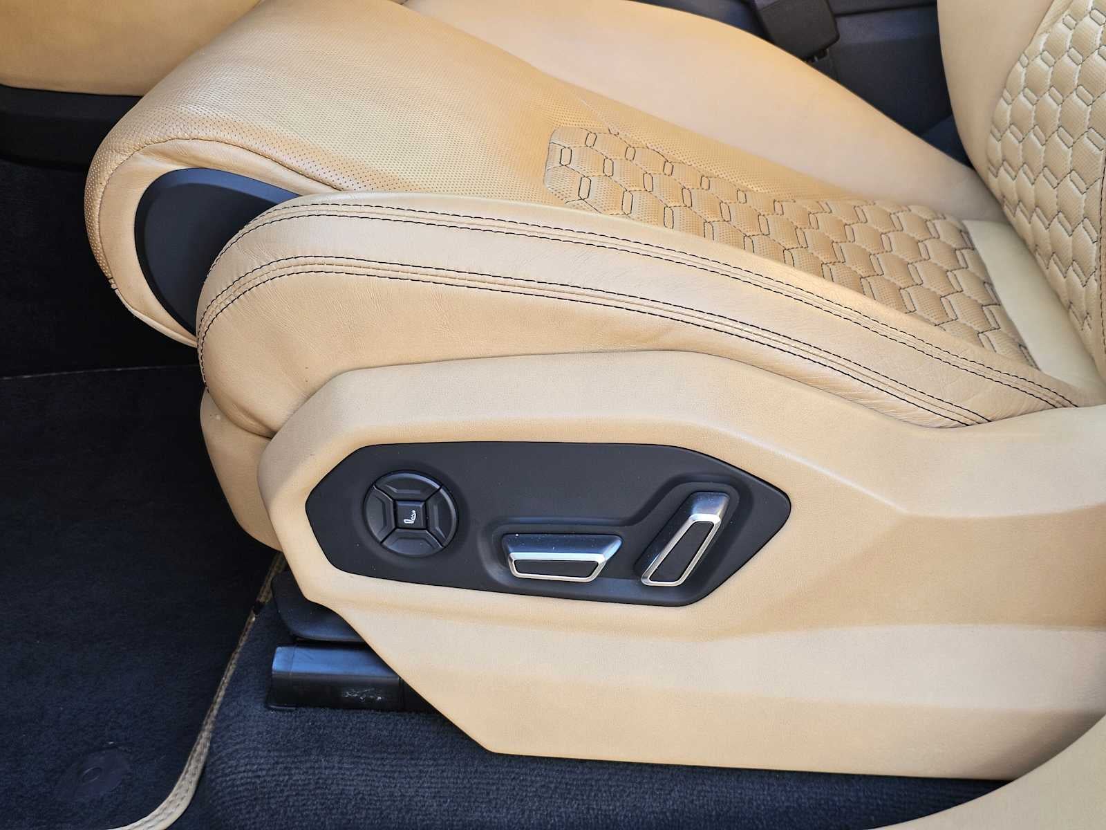 2019 Lamborghini Urus AWD