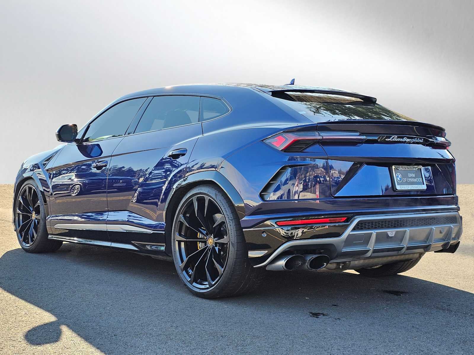 2019 Lamborghini Urus AWD