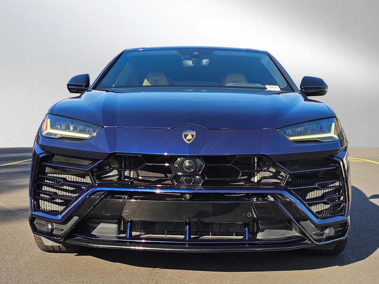 2019 Lamborghini Urus AWD