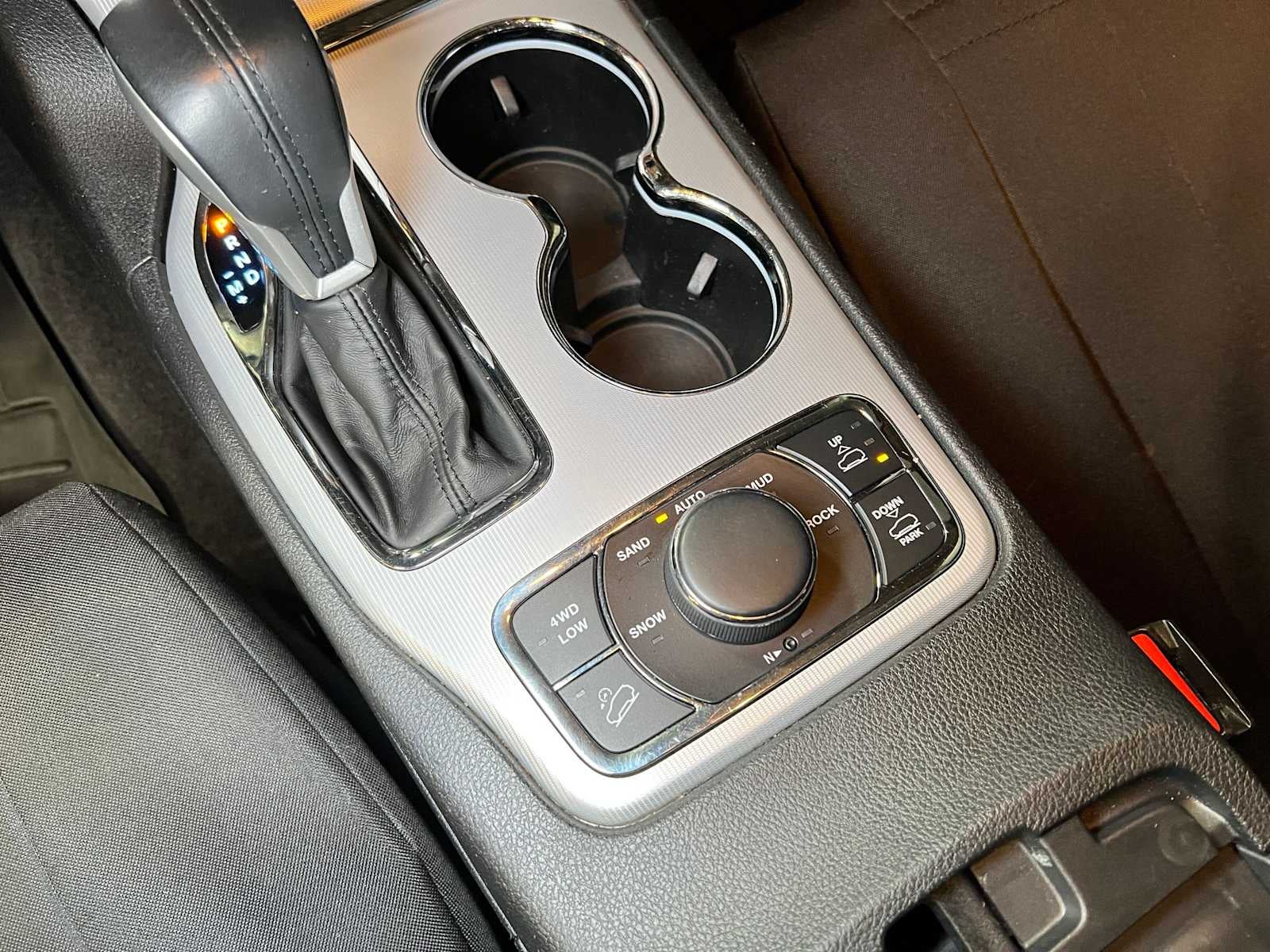 2018 Jeep Grand Cherokee Summit