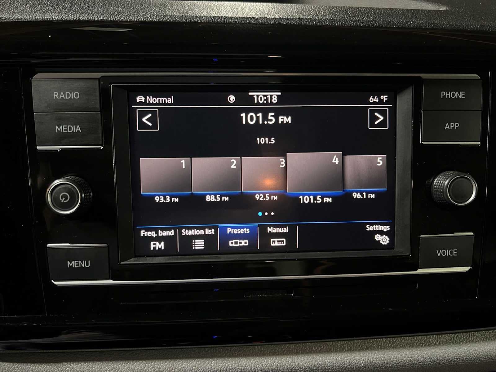 2022 Volkswagen Taos S