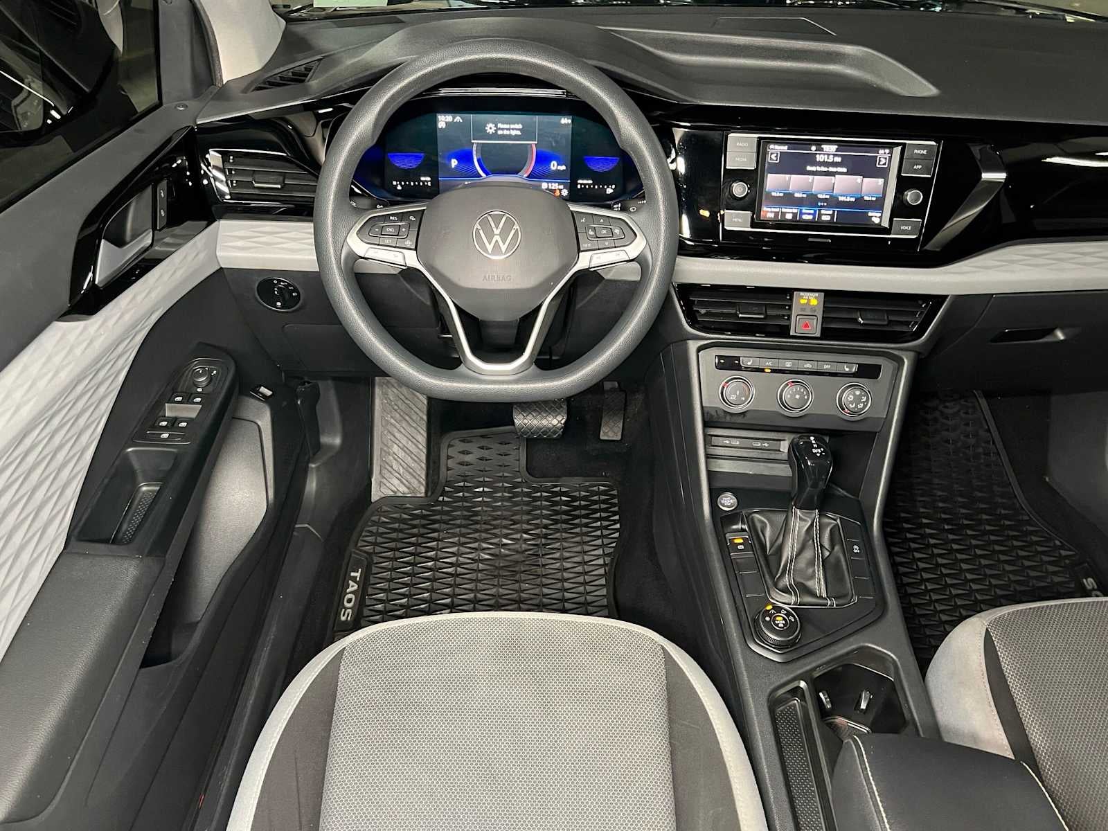 2022 Volkswagen Taos S