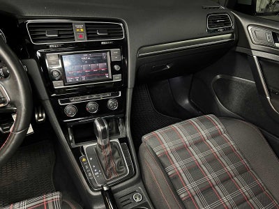 2019 Volkswagen Golf GTI S