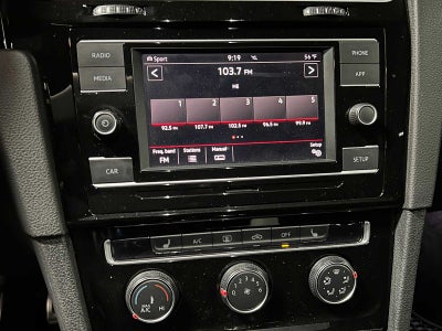 2019 Volkswagen Golf GTI S