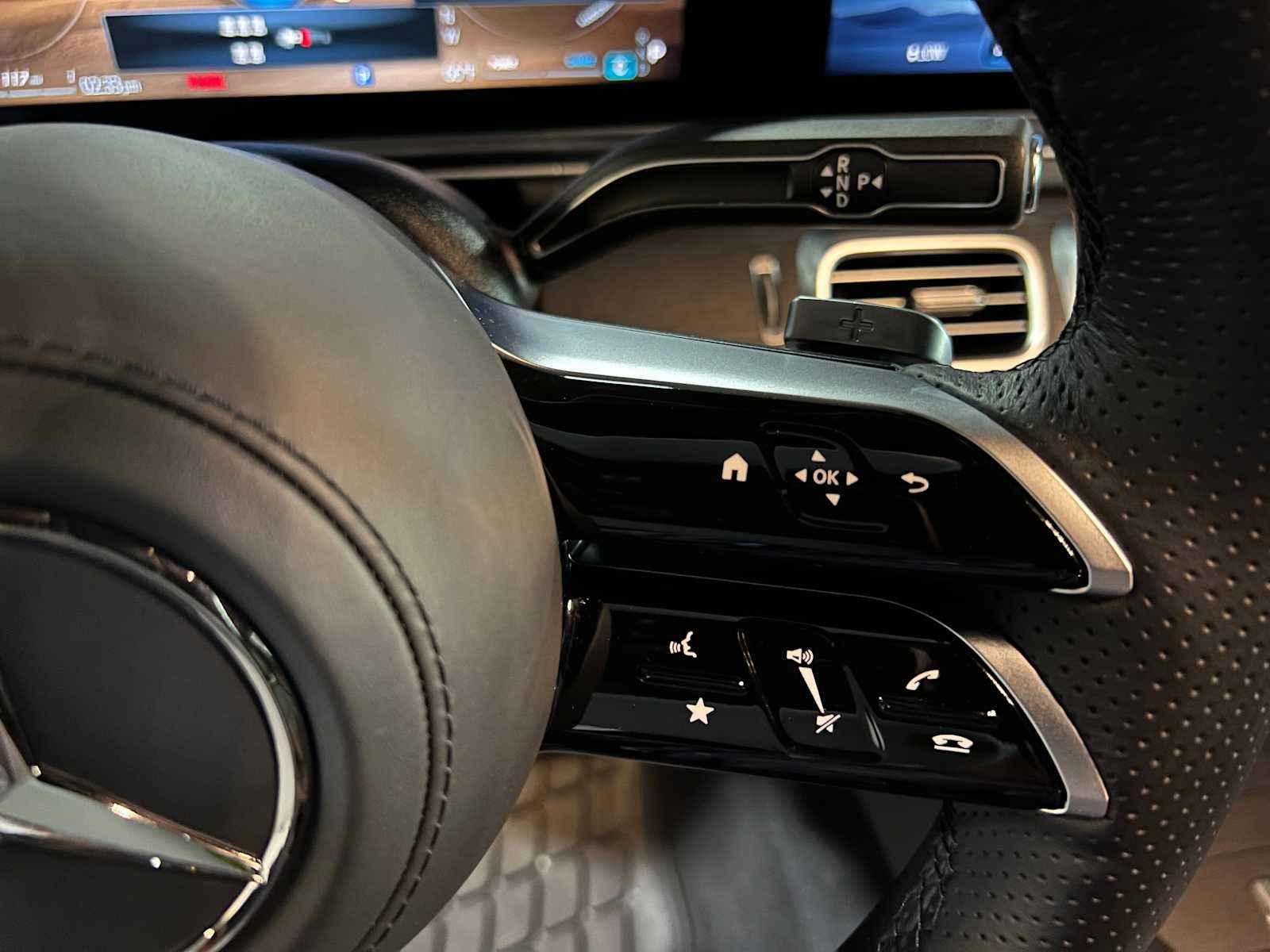2025 Mercedes-Benz GLS 450 4MATIC® SUV
